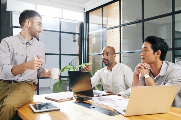 Rôle et responsabilités d'un chef de projet MOA : guide complet